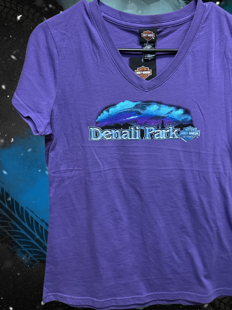 Northern Lights Wolf Short Sleeve