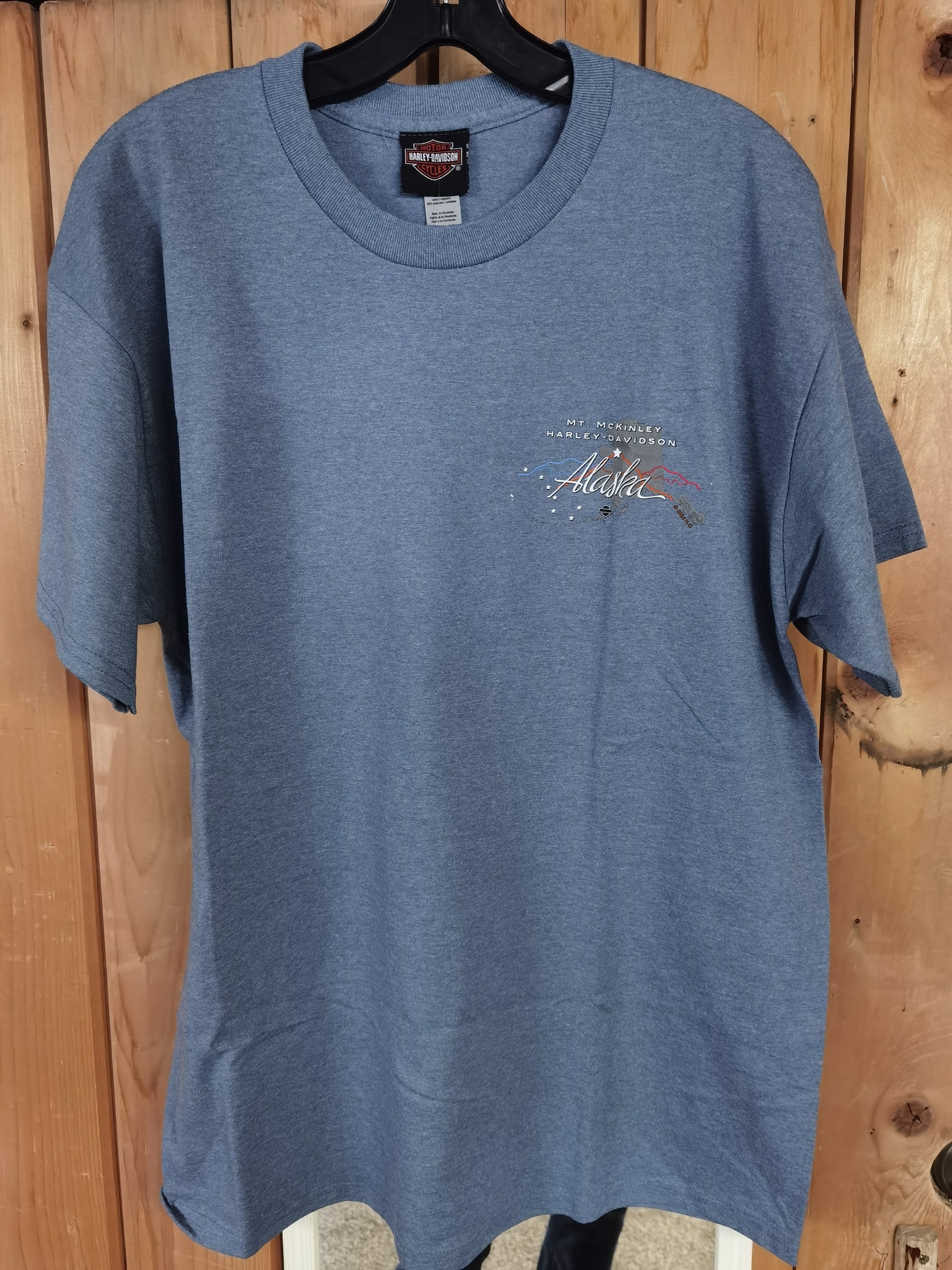 STATE OUTLINE - SNARLING WOLF - SHORT SLEEVE